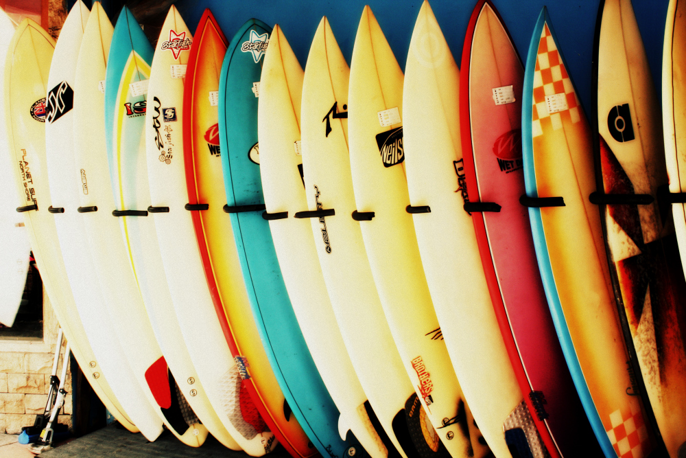 サーフボード選びで知っておくべきポイントと人気ブランド７選