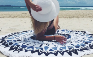 インスタ映えで話題!人気沸騰中のラウンドビーチタオルおすすめ8選