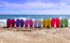 定番から新鋭まで！！ビーチサンダルのおすすめブランド13選